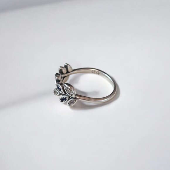 Blue Leaf Adjustable Ring - Picture 5 of 6